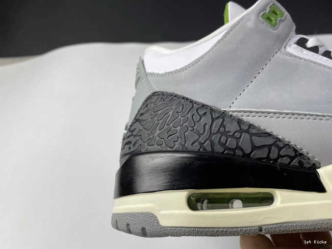 136064-006 Jordan Retro Air 3 Chlorophyll 0711